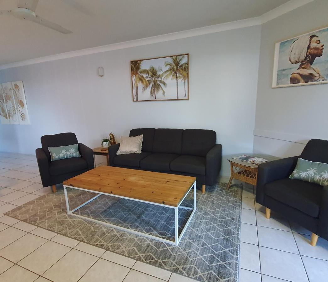 Villa Venezia Apt 3 - Spacious Hervey Bay Beachfront Apartment Eksteriør billede